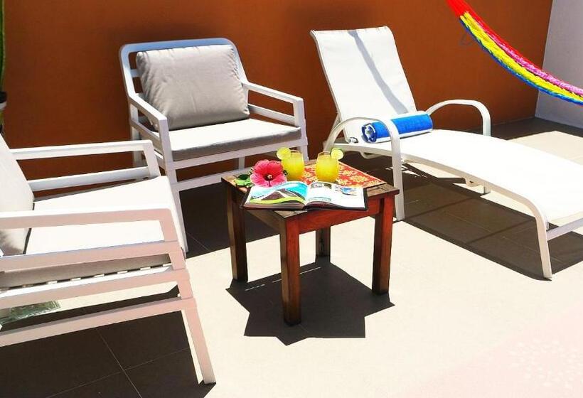 מיטת קינג בסוויטה, Merida Santiago Hotel Boutique