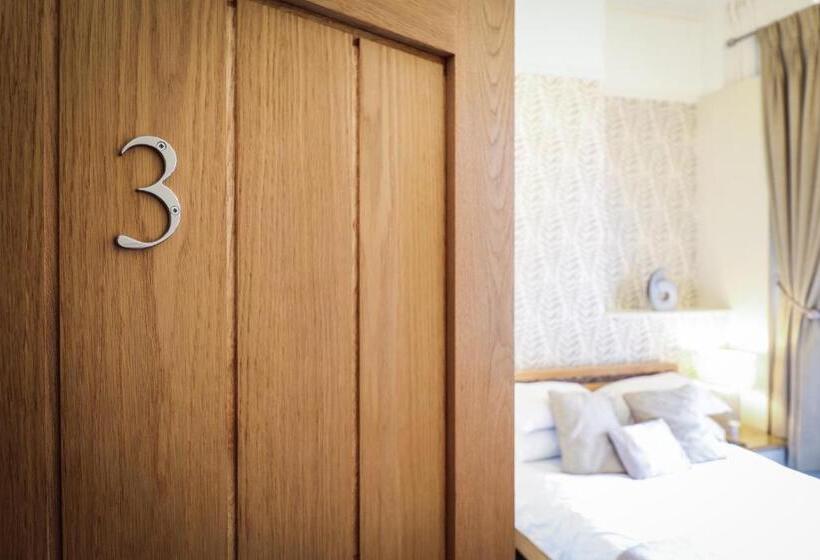 Номер Стандарт, Beach Front Guest House