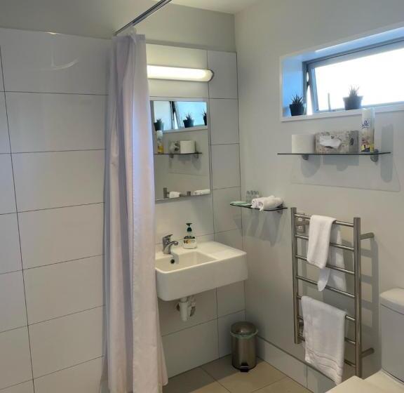 Номер Стандарт, Carters By The Sea Beachside Studio Apartments