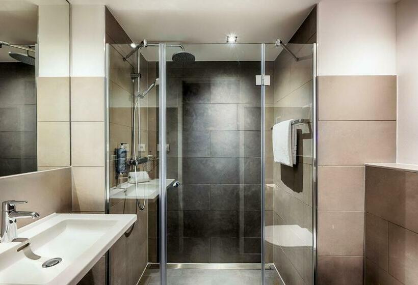 Номер Стандарт Индивидуальный, Premier Inn Wiesbaden City Centre