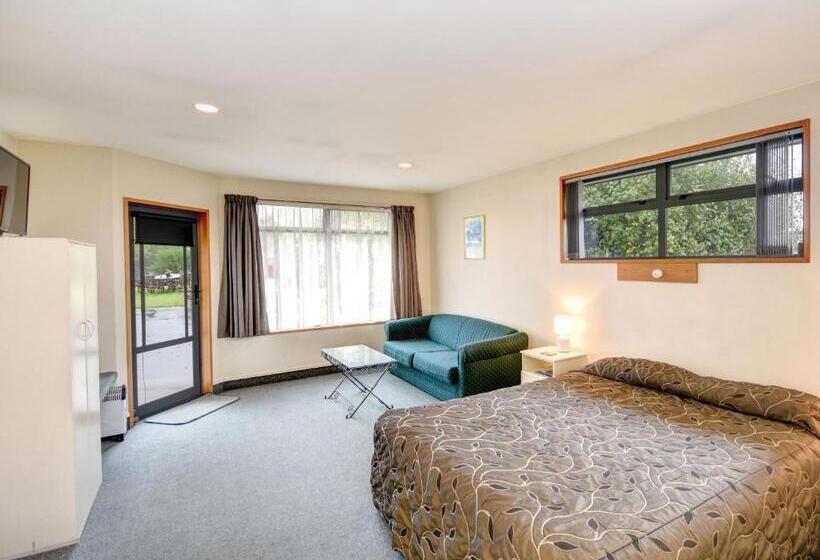 Студия Стандарт, Bonnie Knights Motel Mosgiel