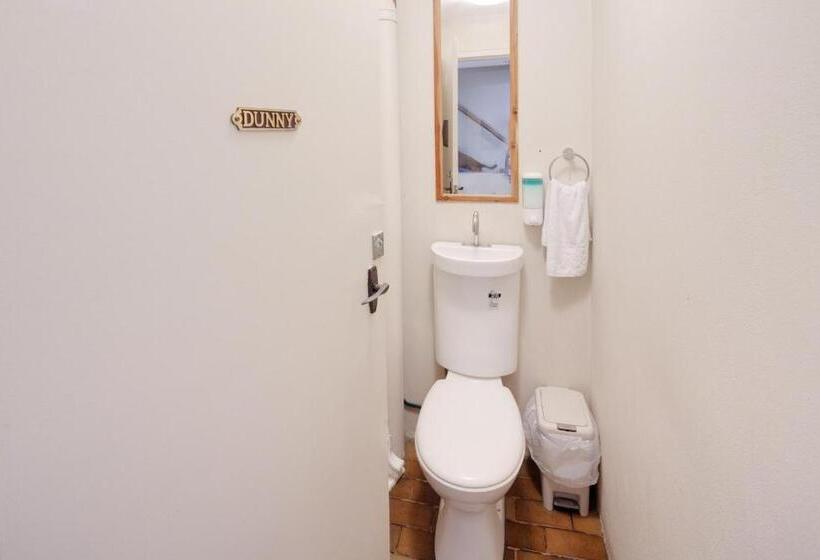 이코노미 룸 공용욕실, Neutral Bay Lodge