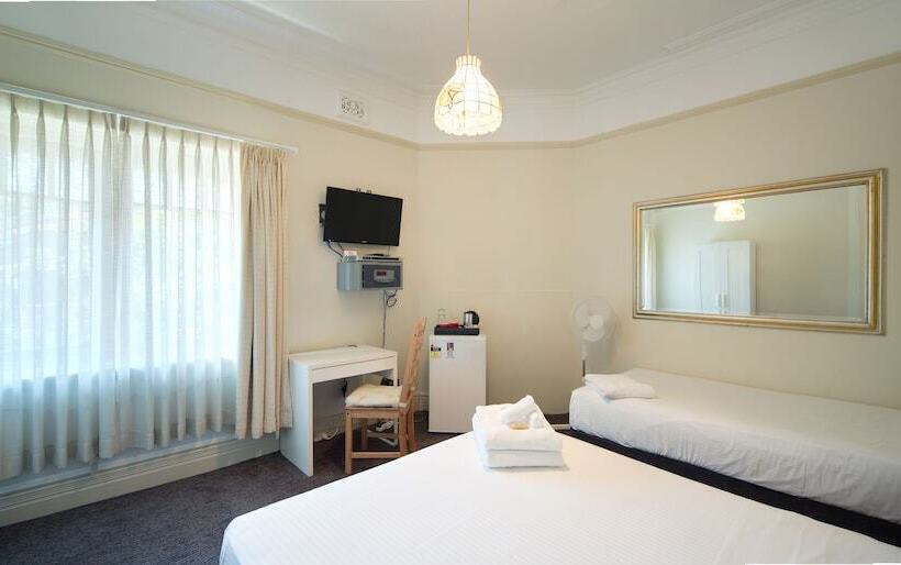 غرفة عائلية حمام مشترك, Neutral Bay Lodge