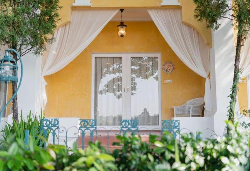 Номер Deluxe, Rosario Oasis Resort   Sha Plus