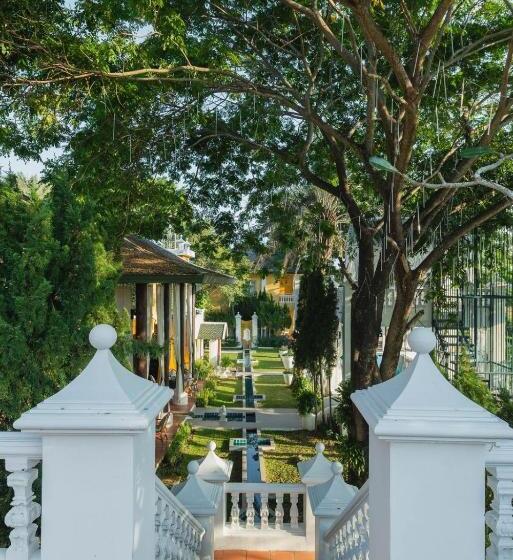 Семейный Номер Вид на Сад, Rosario Oasis Resort   Sha Plus