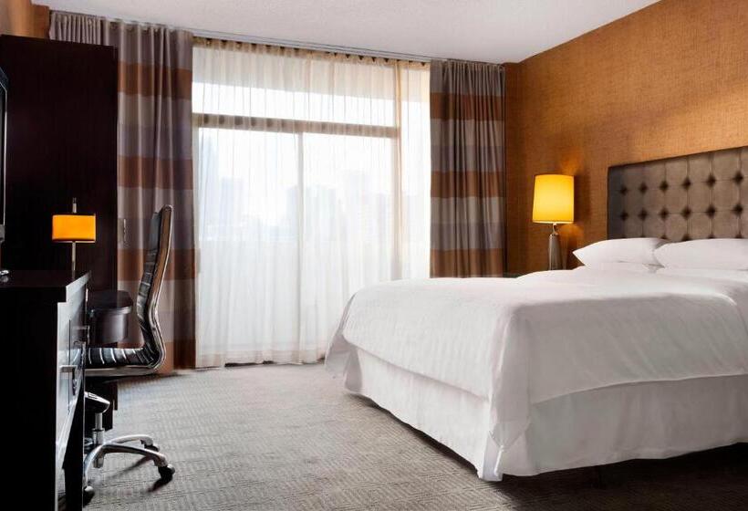 Номер Классика Кровать Кинг, Sheraton Charlotte