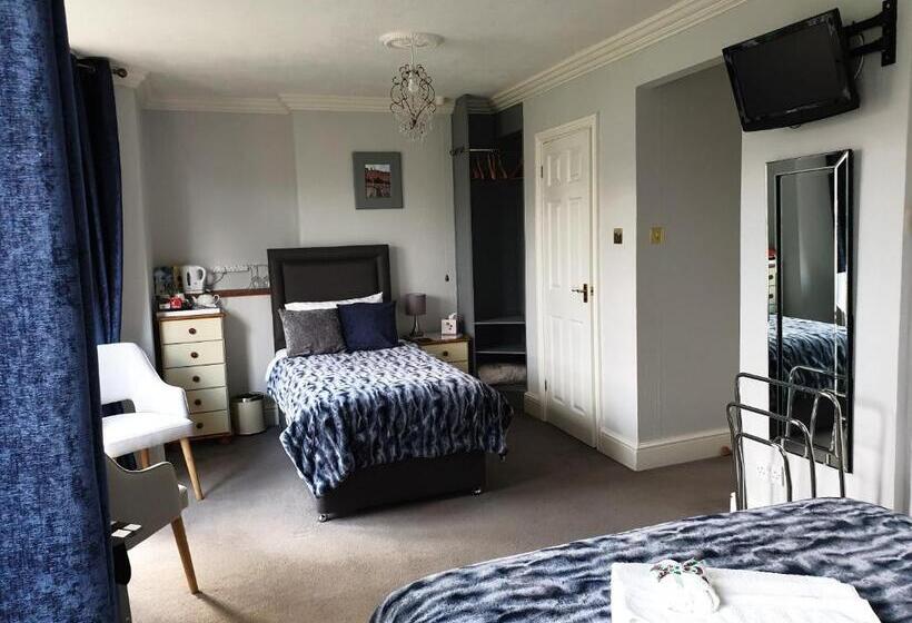 Номер Стандарт Трехместный, Bronwye Guest House