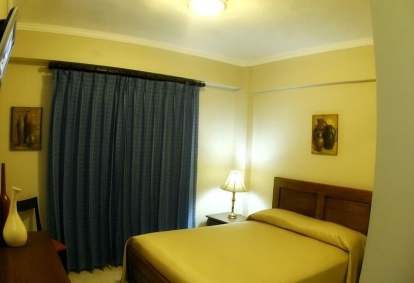 Standard Room, Century Plaza
