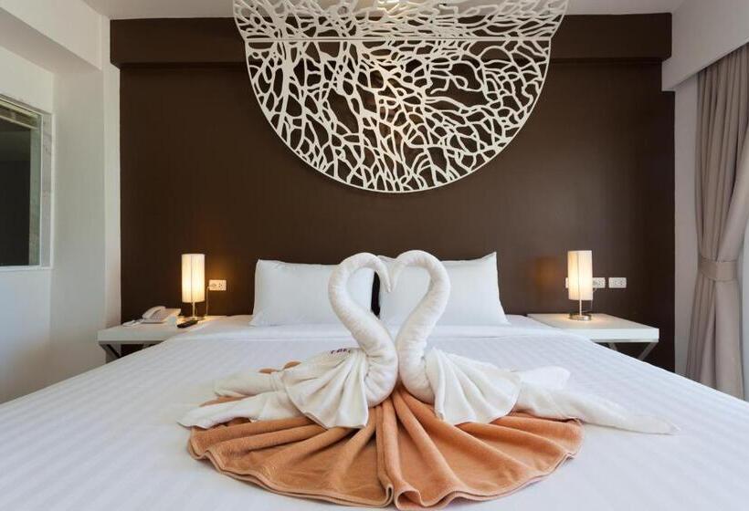 주니어 스위트, Coral Inn