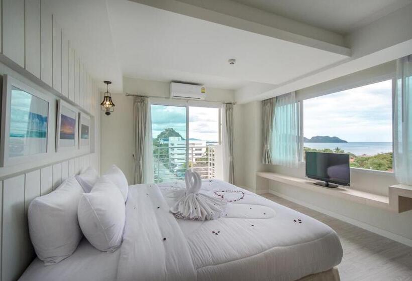 자쿠지 스위트, Prachuap Grand