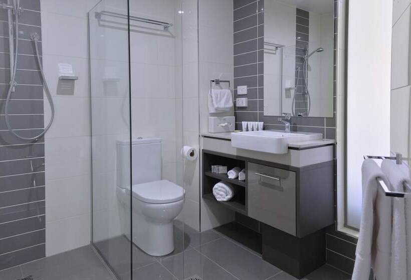 스탠다드 트리플 발코니 룸, Rydges Palmerston  Darwin