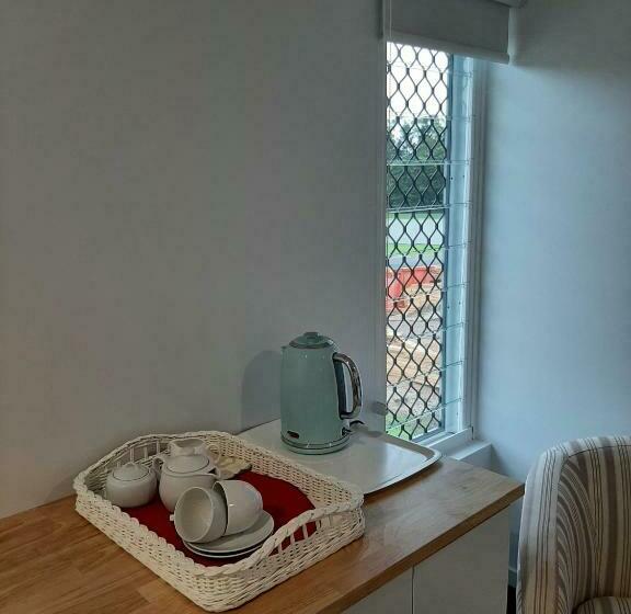 Номер Стандарт, Room In Guest Room   Cozy Room With Separate Entrance And Ensuit Bathroom