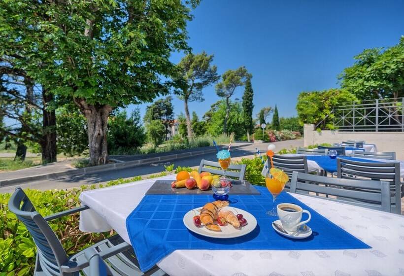 패밀리 룸, Aqua   Guest Rooms & Suites Kaštela