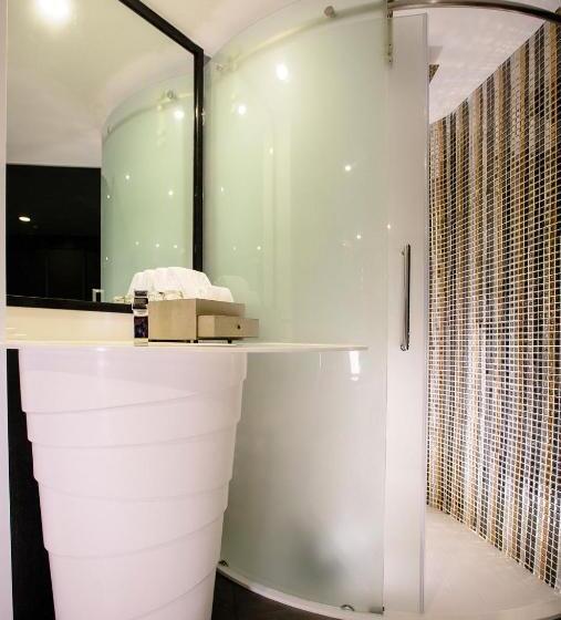 Номер Deluxe, Azure Hotel Pattaya