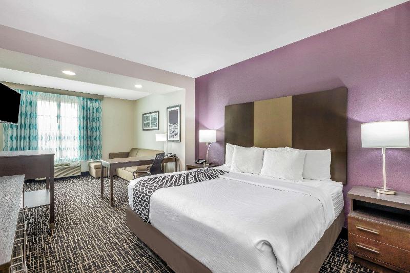 Номер Deluxe Кровать Кинг, La Quinta By Wyndham Claremore