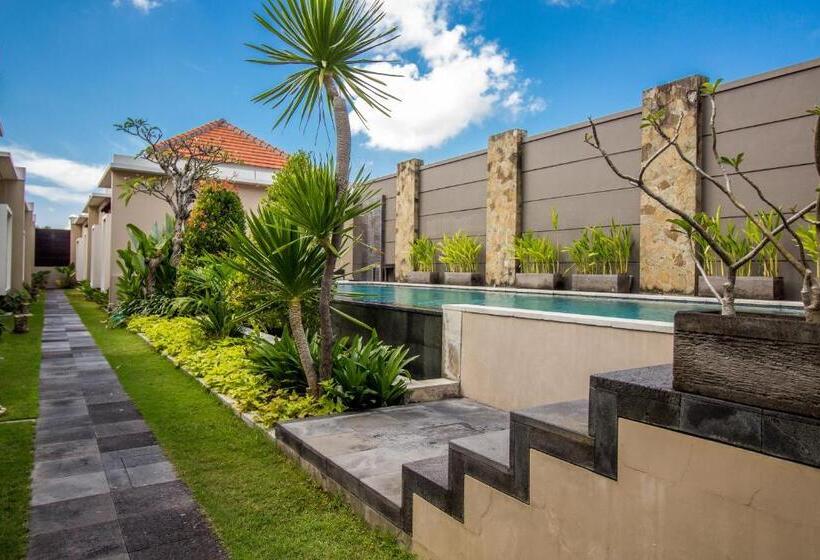 주니어 스위트, Svarna Suites Seminyak