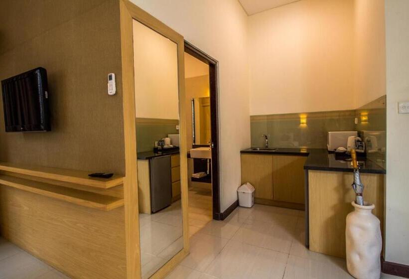 주니어 스위트, Svarna Suites Seminyak