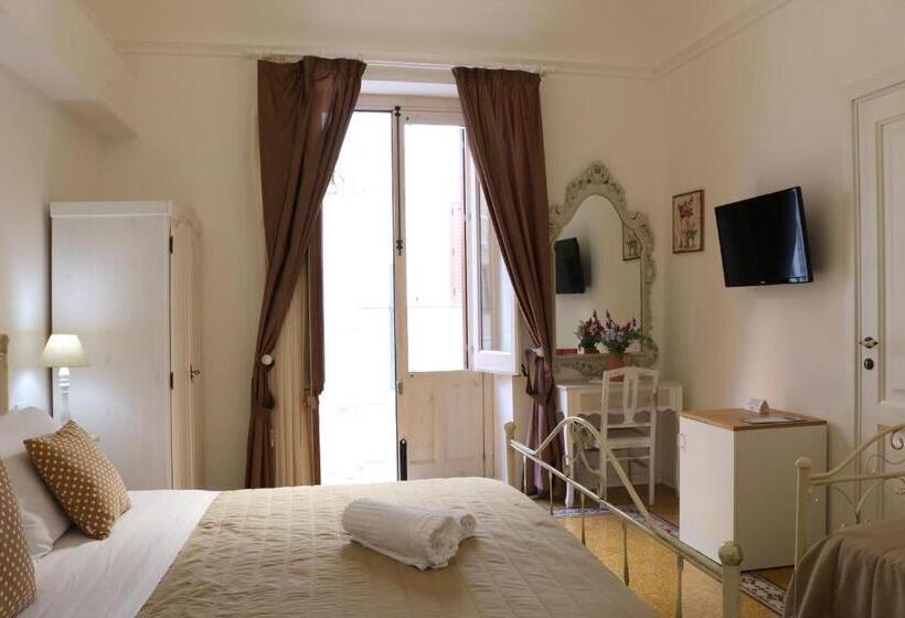 스탠다드 트리플 룸, Tam Vacanze B&b