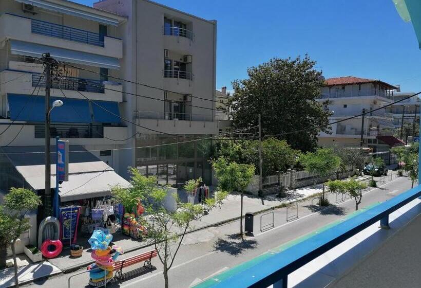اتاق استاندارد با چشم‌انداز شهر, Pieria Mare
