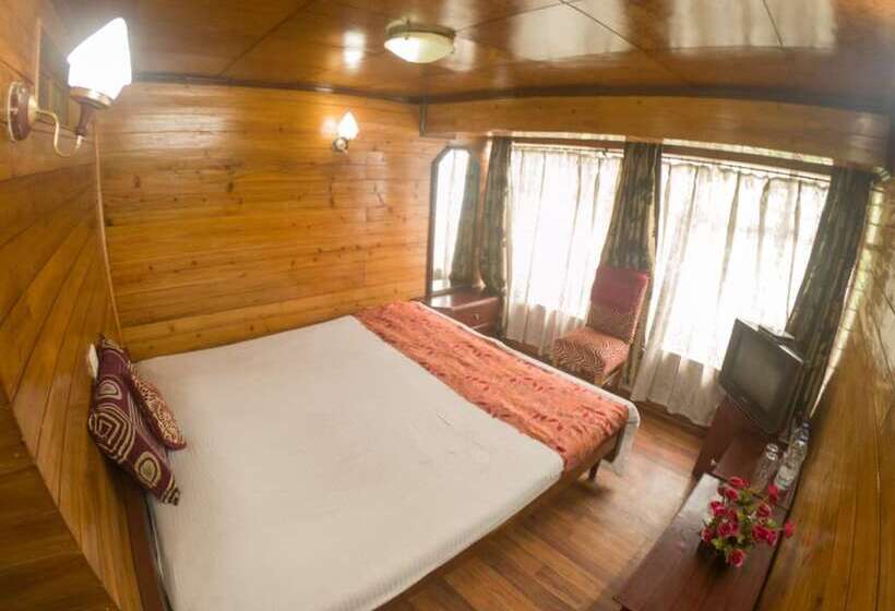 Номер Deluxe, Goroomgo Broadway Mall Road Darjeeling
