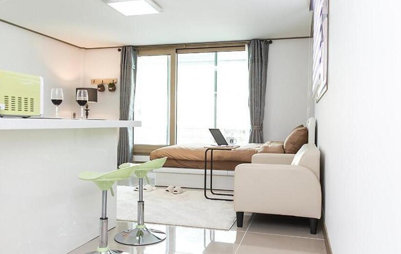 Номер Стандарт, Hongcheon Tteul Pension