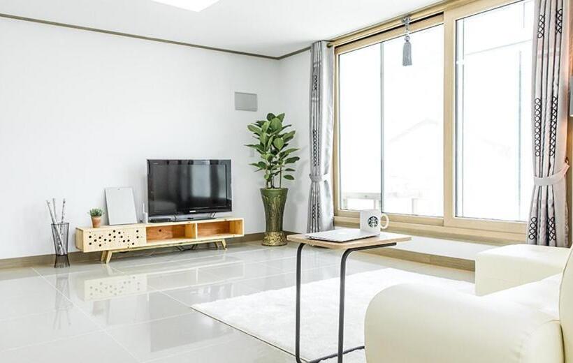 Четырехместный Номер Стандарт, Hongcheon Tteul Pension