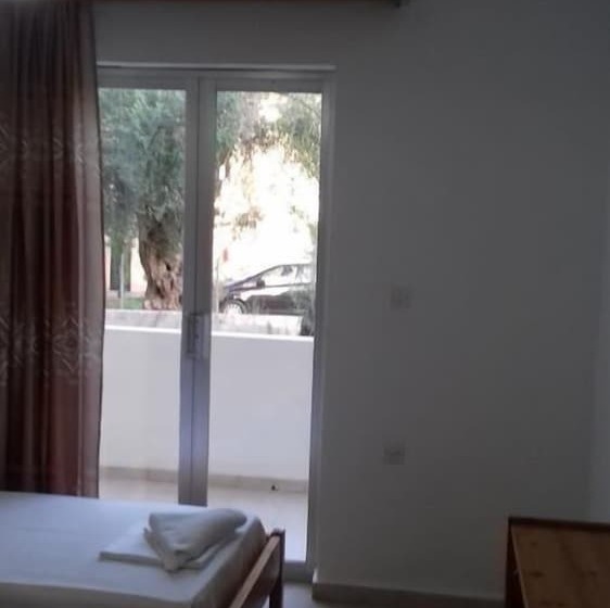 اتاق استاندارد چهار تخته, Full House Kavos