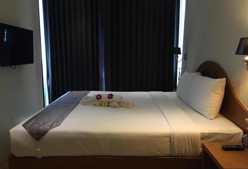 이코노미 룸, At Samui Boutique