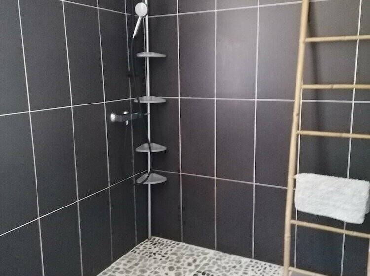 Дом 2 Спальни, E Canicce