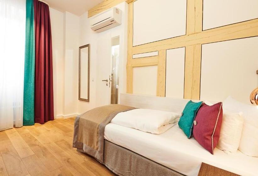 Quarto Estandar Individual, Elch Boutique