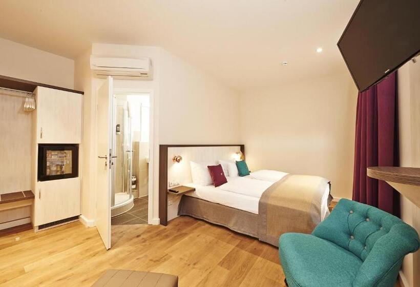 Quarto Estandar, Elch Boutique