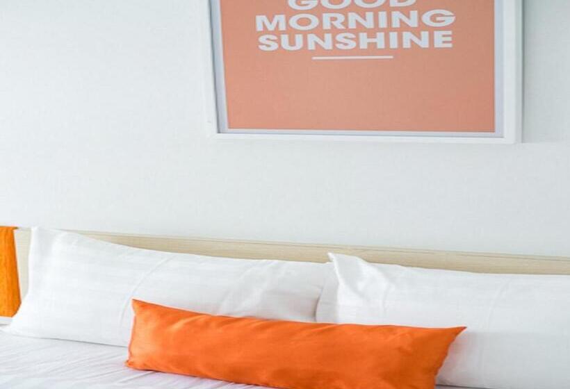 Quarto Estandar, Zuri Express Mangga Dua