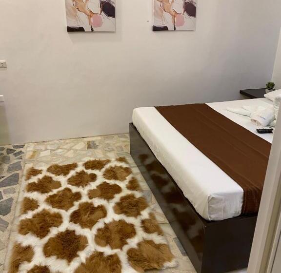 Номер Deluxe с Балконом, Papa Freds Beach Resort