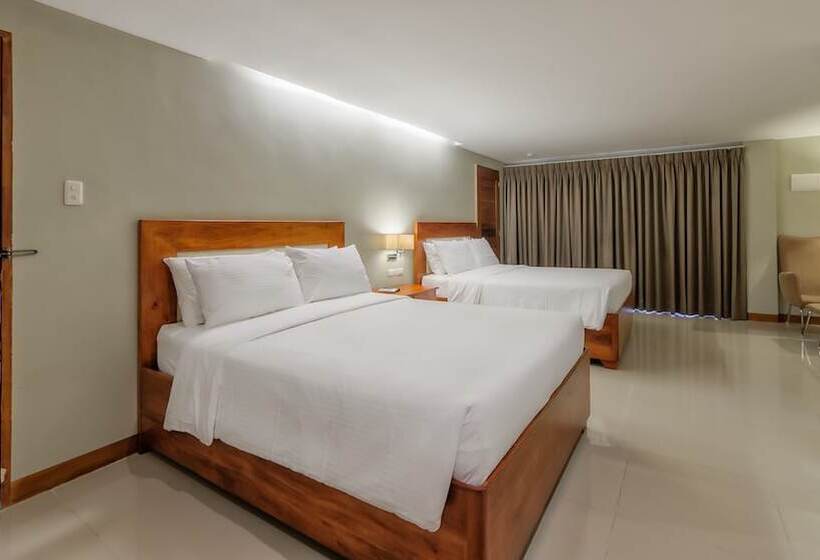 패밀리 룸, Golden Palm Resort