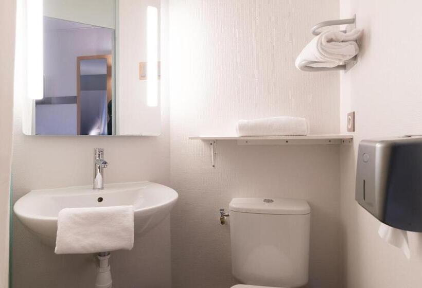 Четырехместный Номер Стандарт, B&b Hotel Avignon 2