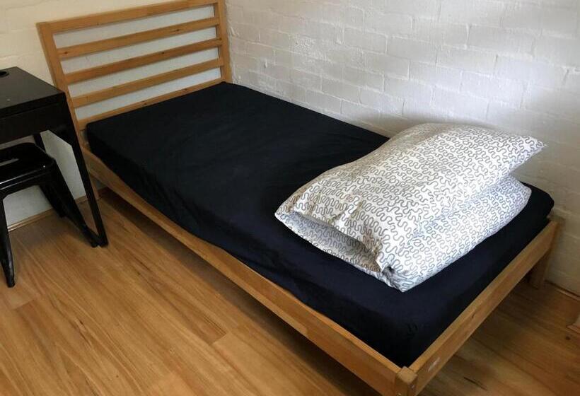 스탠다드 룸 공동 욕실, South Yarra Hostel