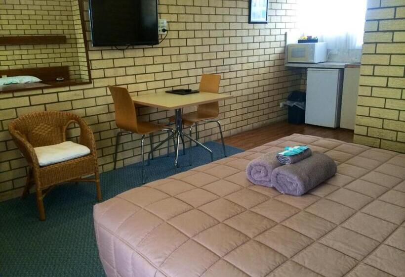 Студио Economy, Coastal Comfort Motel