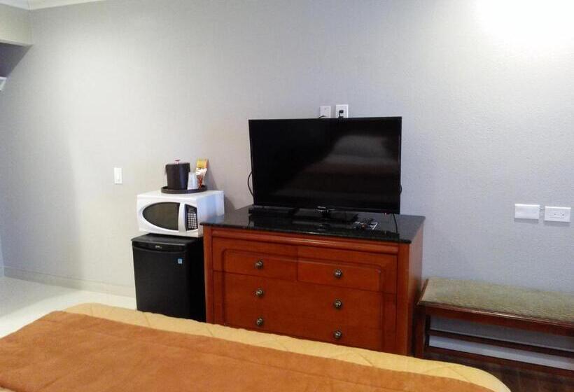 Quarto Standard Cama King, Highlander Motel