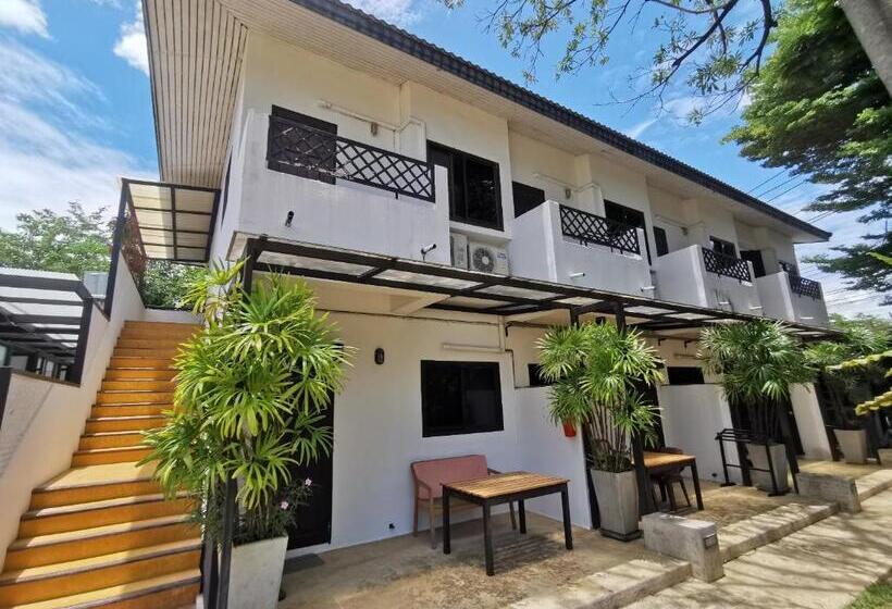스탠다드 스튜디오, Amara Resort Hua Hin
