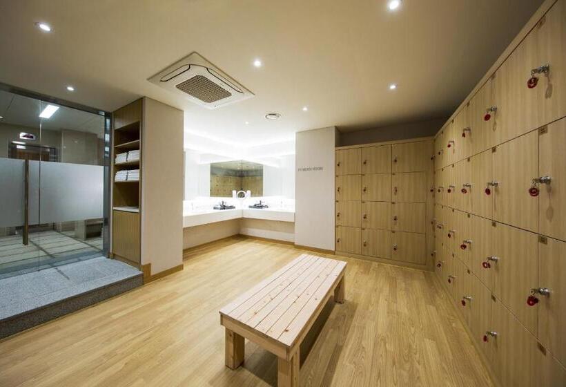 Номер Стандарт Трехместный, Solaria Nishitetsu Hotel Busan