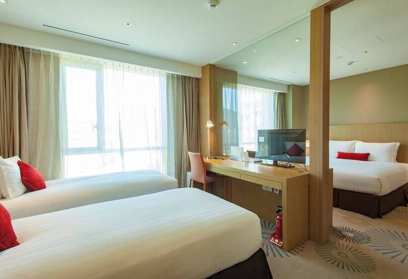Номер Стандарт Трехместный, Solaria Nishitetsu Hotel Busan