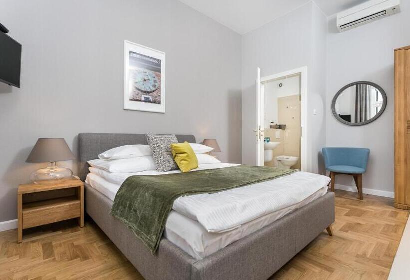 Номер Стандарт, Venetian House Market Square Apart
