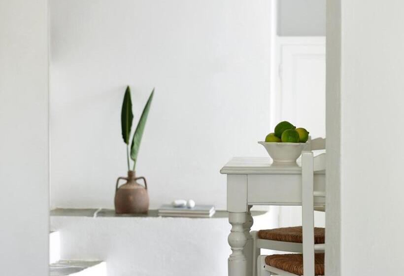 스탠다드 스튜디오, Folegandros Apartments