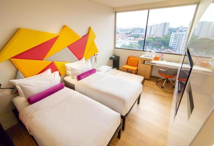 Standard Triple Room, Ibis Styles Singapore On Macpherson