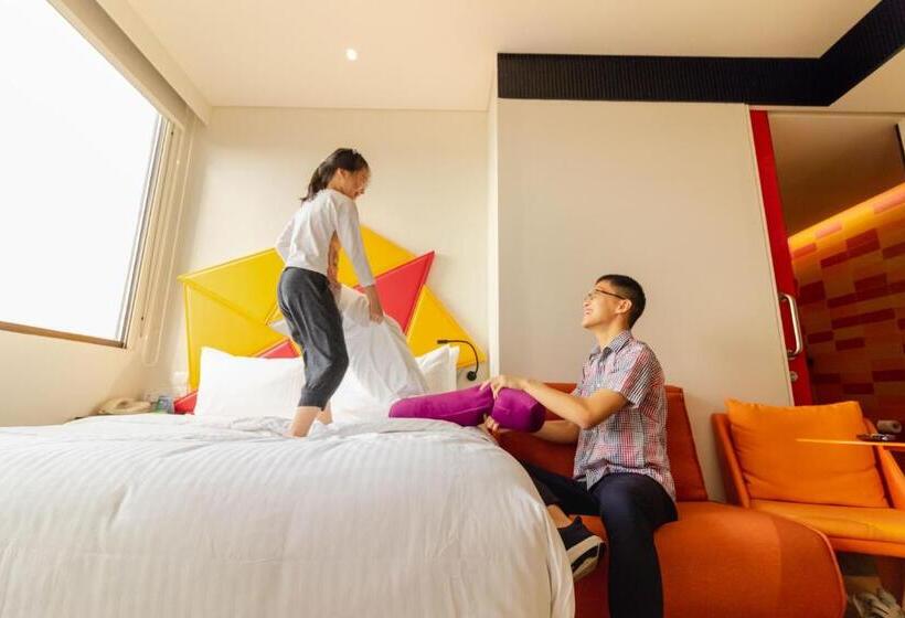 Family Room, Ibis Styles Singapore On Macpherson