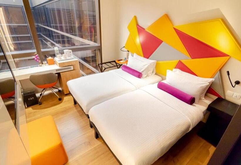 Standard Room Pool View, Ibis Styles Singapore On Macpherson