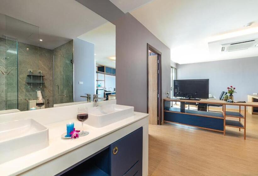 Люкс Повышенной Комфортности, The Blue Hotel   Sha Plus