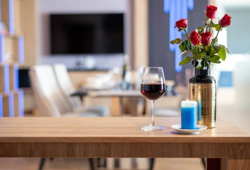 Студия Стандарт, The Blue Hotel   Sha Plus