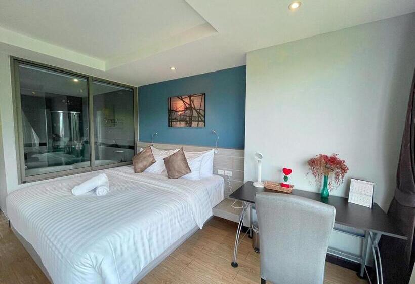 Номер Deluxe, The Blue Hotel   Sha Plus