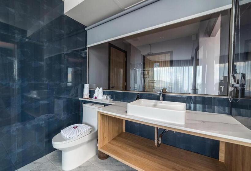 Люкс Повышенной Комфортности, The Blue Hotel   Sha Plus